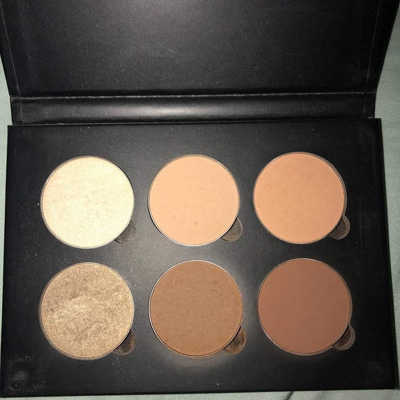 Anastasia Beverly Hills Other - Anastasia Beverly Hills CUSTOM Contour Kit